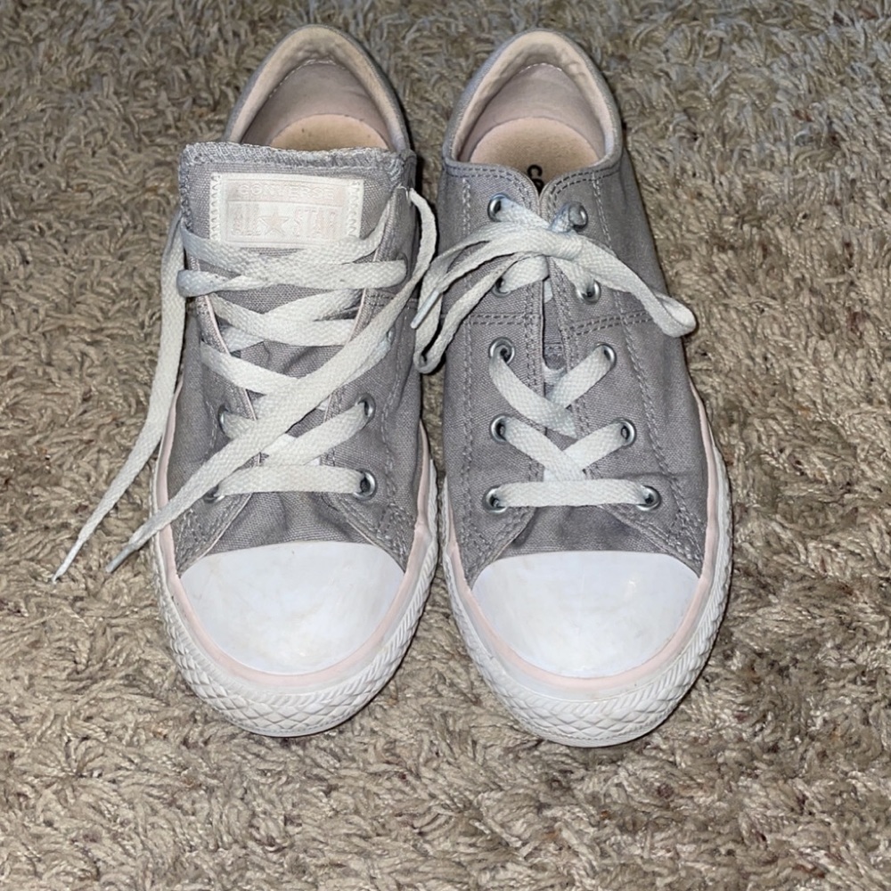 really cute grey & pink converse all stars